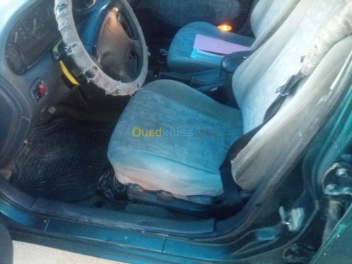 Daewoo Laganza 2000 