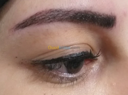 Pigmentation des lèvres/microblading/ 