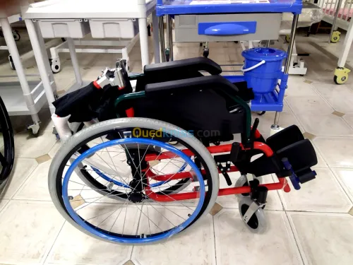 Fauteuil roulant enfant en aluminium confort 