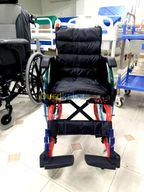Fauteuil roulant enfant en aluminium confort 