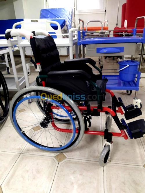 Fauteuil roulant enfant en aluminium confort 
