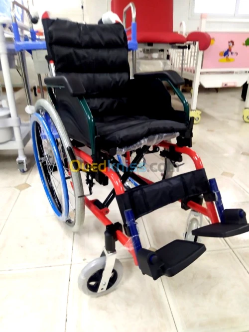 Fauteuil roulant enfant en aluminium confort 