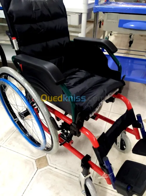 Fauteuil roulant enfant en aluminium confort 
