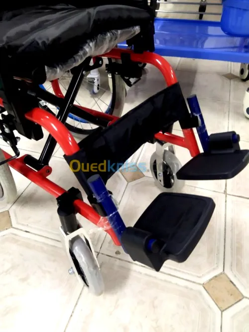 Fauteuil roulant enfant en aluminium confort 