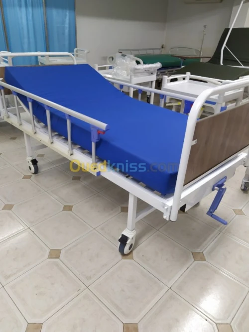 Lit médicalisée d'hôpital 02pos 