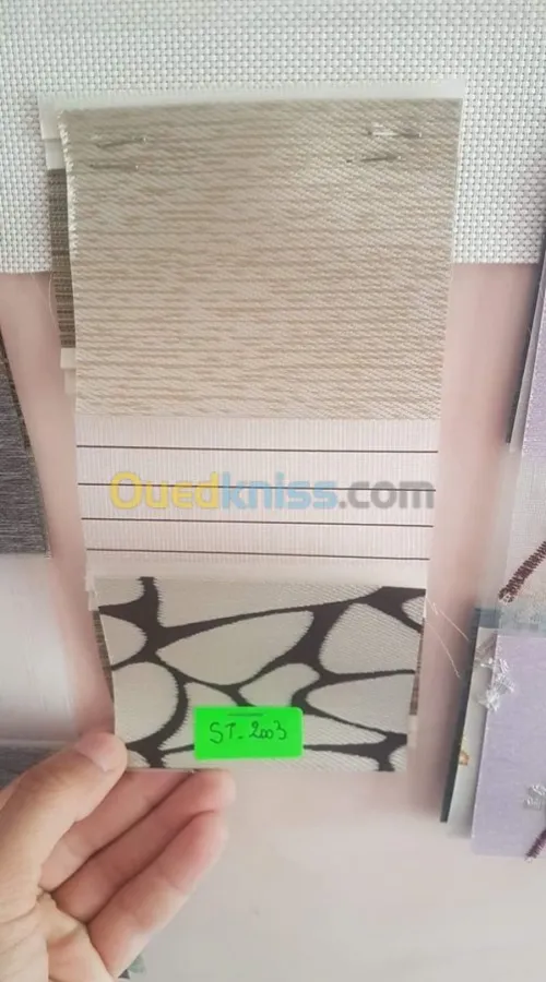 Fabrication de store duo, Californiens