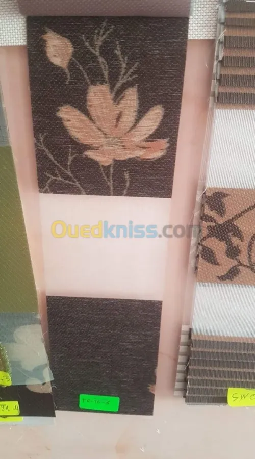 Fabrication de store duo, Californiens