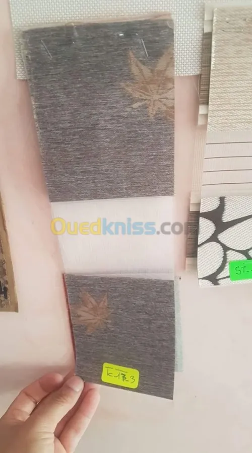 Fabrication de store duo, Californiens