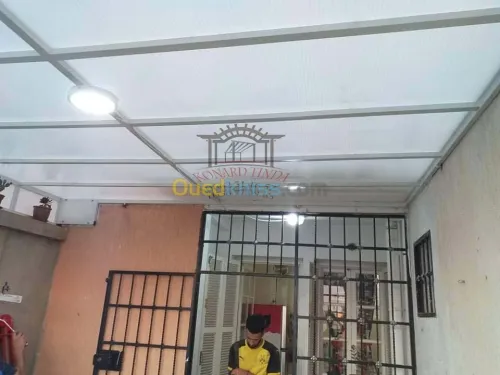 Tinda en polycarbonate