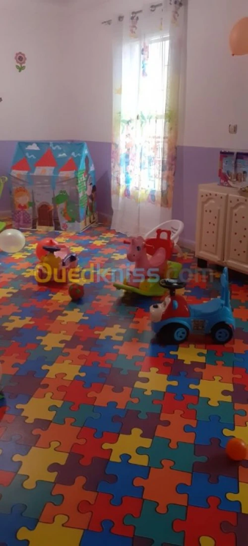 Crèche, Jardin d'enfant, maternelle
