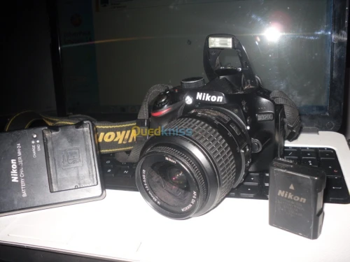 D 3200