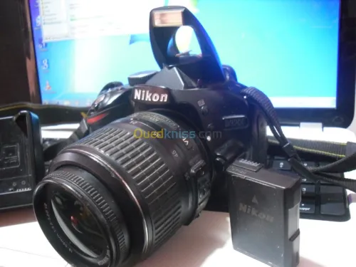 D 3200