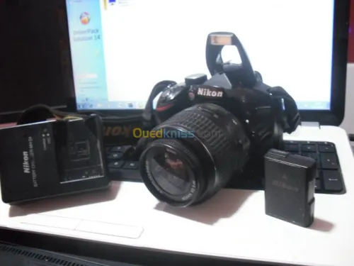 D 3200
