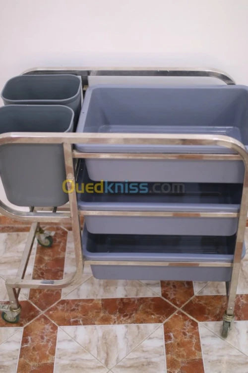 Chariot débarassage inox 5 bacs