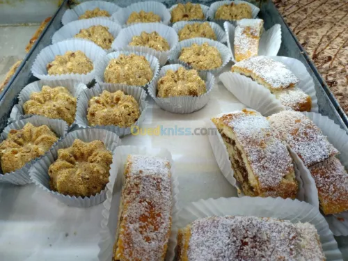 Gateaux & Boissons/مشروبات و حلويات 