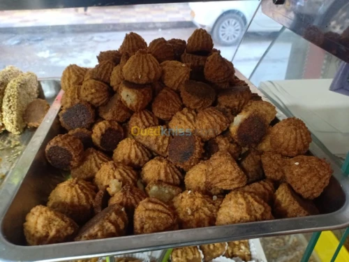Gateaux & Boissons/مشروبات و حلويات 
