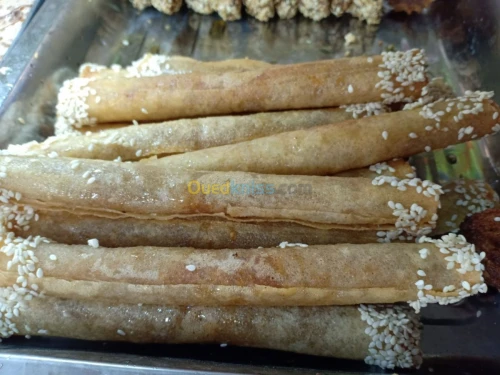 Gateaux & Boissons/مشروبات و حلويات 