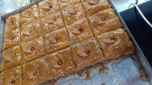Gateaux & Boissons/مشروبات و حلويات 