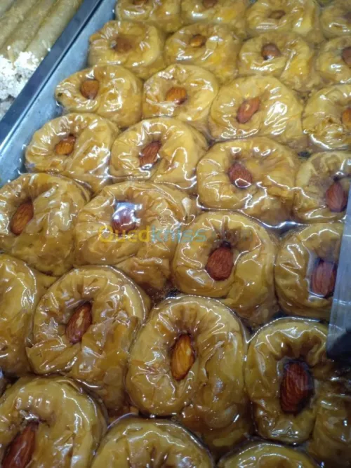 Gateaux & Boissons/مشروبات و حلويات 