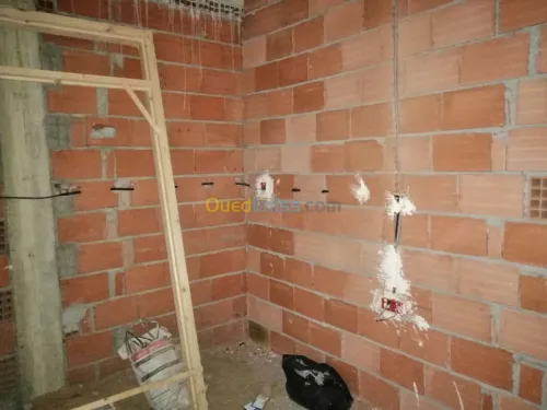 Électricien bâtiment كهرباء معمارية 