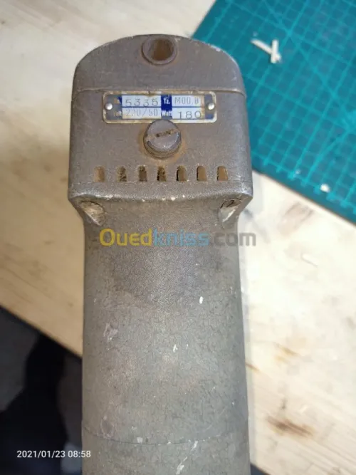 scie sauteuse vintage des anee 1950