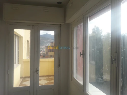 Vente Appartement F3 Bejaia Kherrata