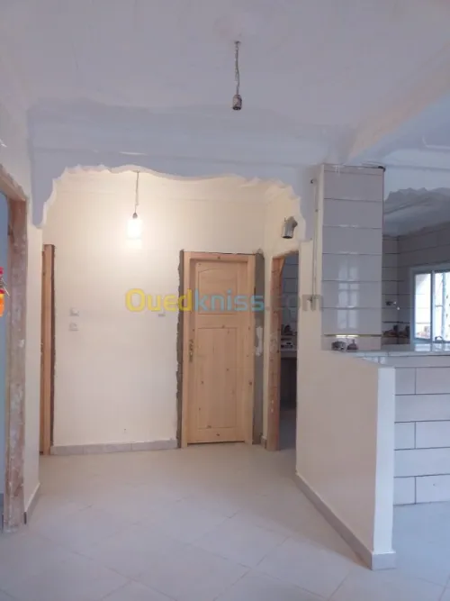 Location Appartement F3 Djelfa Ain oussara