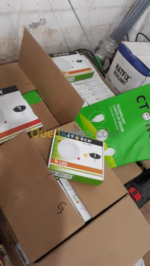 بيع وتصنيع النوافذ والأبواب profil pvc