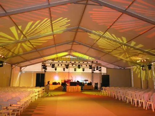LOCATION  CHAPITEAU ET MOBILIERS