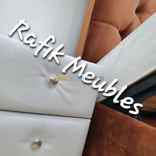 Lit coffré capitonné