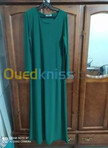 3  robes bon état 
