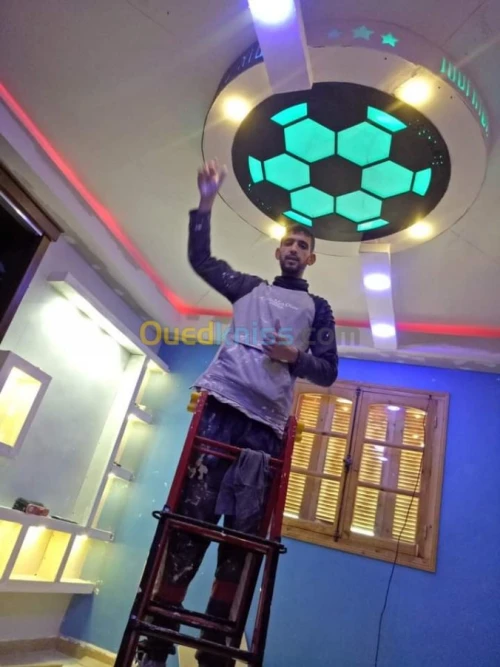 Décoration en placoplâtre et pvc