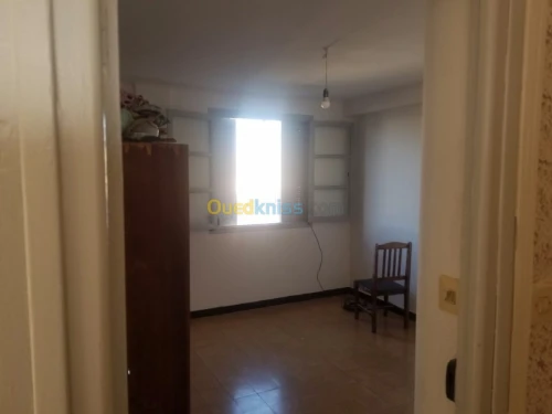 Location Appartement F3 Alger Ain benian
