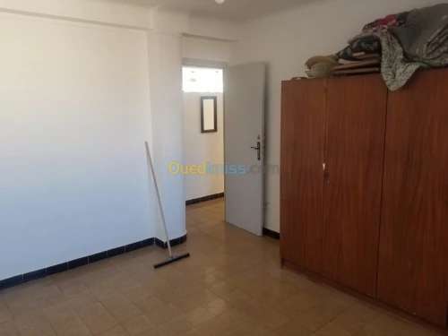 Location Appartement F3 Alger Ain benian