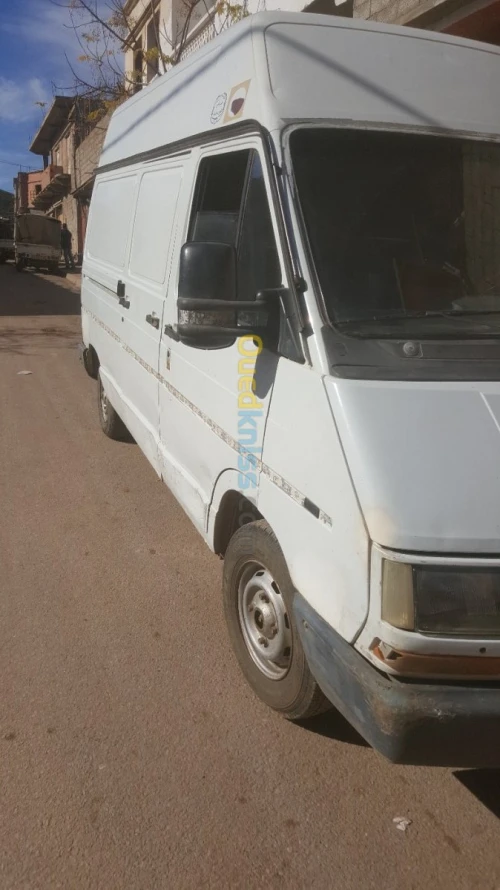 Renault  Trafic 