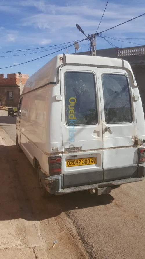 Renault  Trafic 