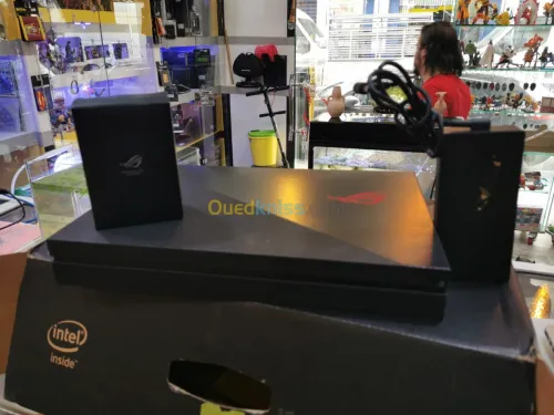 Asus rog 17" i7 9e rtx 2070 magasin