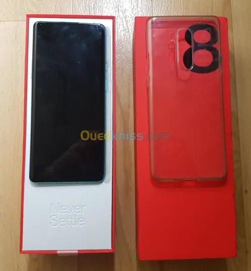 OnePlus 8 Pro