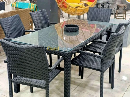 Table 6 chaises