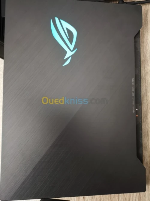 ASUS strix SCAR 2 Zephyrus  hp omen 