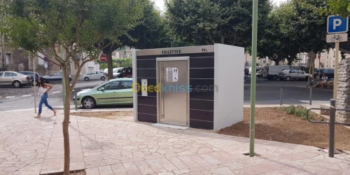 Toilettes publiques automatiques