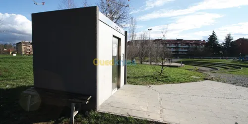 Toilettes publiques automatiques