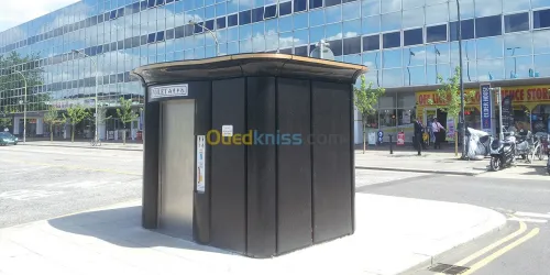 Toilettes publiques automatiques