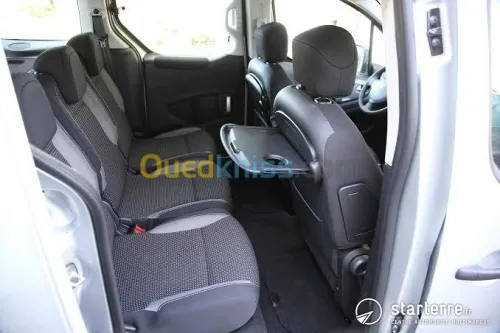 Location voiture avec chauffeur 