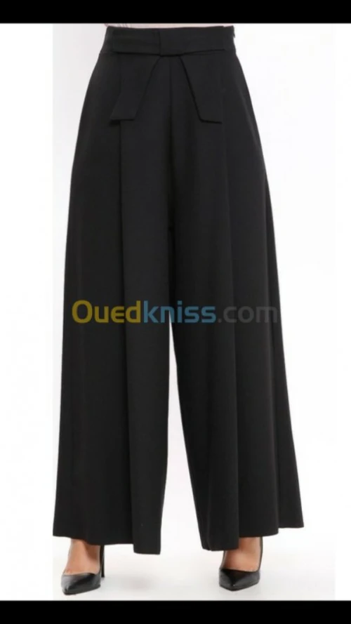 Pantalon-jupe noir taille 38