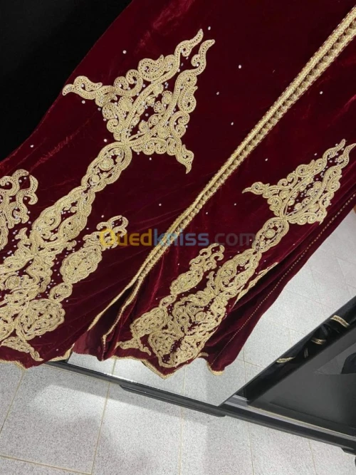 caftan rouge qatifa