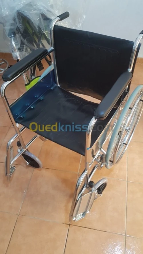 fauteuil roulant كرسي متحرك