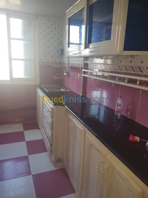 Vente Appartement F3 Bejaia Souk el thenine