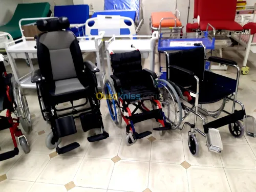FAUTEUIL ROULANT CHROME ACCOUDOIRS INCLINES