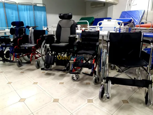 FAUTEUIL ROULANT CHROME ACCOUDOIRS INCLINES